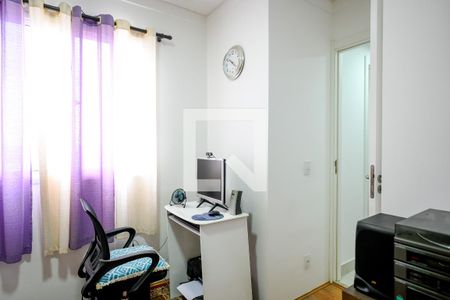 Quarto 2 de apartamento para alugar com 2 quartos, 34m² em Parque Fongaro, São Paulo