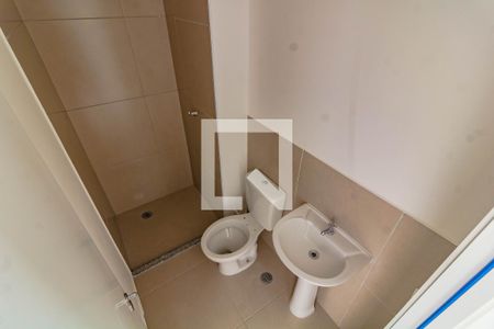 Banheiro de apartamento à venda com 2 quartos, 35m² em Vila Mira, São Paulo