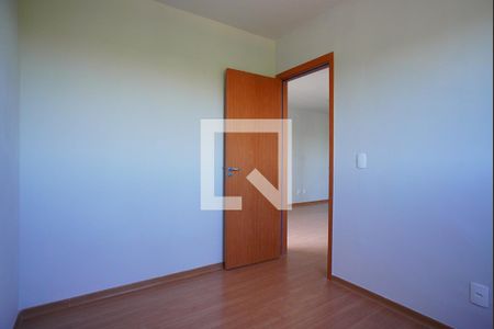 Quarto 1 de apartamento para alugar com 2 quartos, 44m² em Humaitá, Porto Alegre