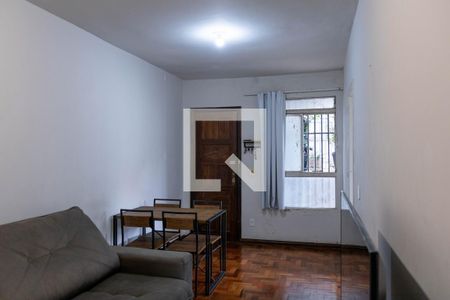 Apartamento para alugar com 60m², 3 quartos e 1 vagaSala