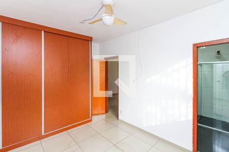 Quarto 2 de casa à venda com 3 quartos, 360m² em Ipiranga, Belo Horizonte