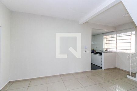 sala de casa à venda com 3 quartos, 360m² em Ipiranga, Belo Horizonte