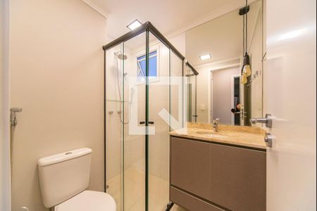 Banheiro  de apartamento para alugar com 2 quartos, 55m² em Vila Tibiriçá, Santo André