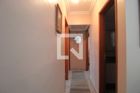 Corredor de apartamento à venda com 3 quartos, 67m² em Socorro, São Paulo