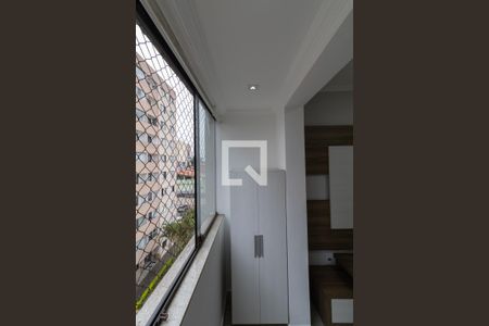 Sacada Sala de apartamento para alugar com 3 quartos, 70m² em Jardim Itapemirim, São Paulo