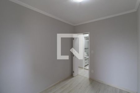 Quarto 1 de apartamento para alugar com 3 quartos, 70m² em Jardim Itapemirim, São Paulo