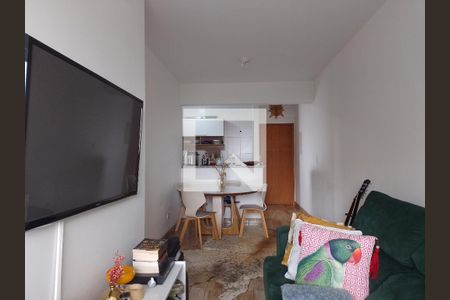 Sala de apartamento à venda com 2 quartos, 60m² em Campestre, Santo André