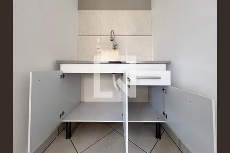 Cozinha de kitnet/studio para alugar com 1 quarto, 20m² em Chácaras Silvania, Valinhos