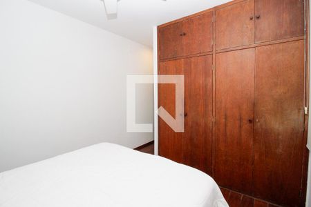 Quarto de apartamento para alugar com 1 quarto, 60m² em Funcionários, Belo Horizonte