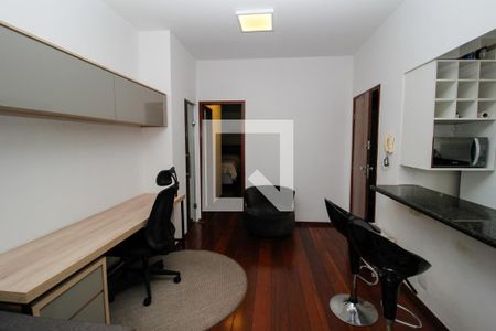 Sala de apartamento para alugar com 1 quarto, 60m² em Funcionários, Belo Horizonte