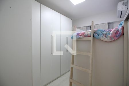 Quarto 1 de apartamento para alugar com 2 quartos, 70m² em Barra Olímpica, Rio de Janeiro