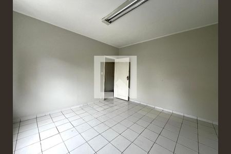 Quarto 2 de casa para alugar com 2 quartos, 150m² em Vila Guarani (zona Sul), São Paulo