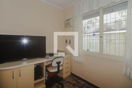 Quarto 1 de casa à venda com 3 quartos, 90m² em Sarandi, Porto Alegre