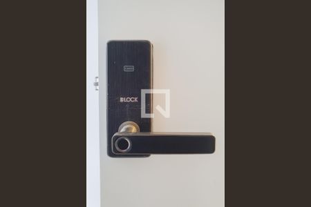 Apartamento à venda com 56m², 2 quartos e 1 vaga Apartamento à venda com 56m², 2 quartos e 1 vagaSala- fechadura