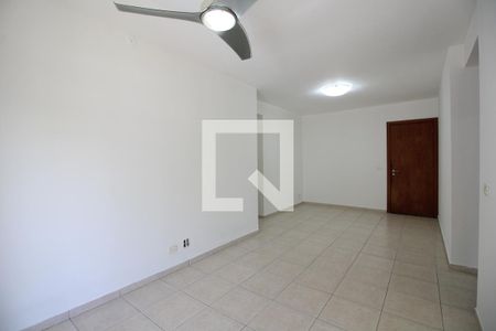 Sala de apartamento para alugar com 3 quartos, 92m² em Barra da Tijuca, Rio de Janeiro