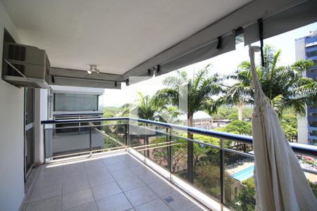 Varanda de apartamento para alugar com 3 quartos, 92m² em Barra da Tijuca, Rio de Janeiro