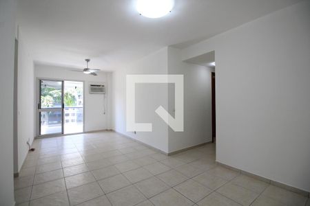 Sala de apartamento para alugar com 3 quartos, 92m² em Barra da Tijuca, Rio de Janeiro