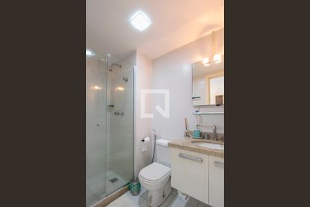 Banheiro de apartamento à venda com 2 quartos, 70m² em Barra da Tijuca, Rio de Janeiro