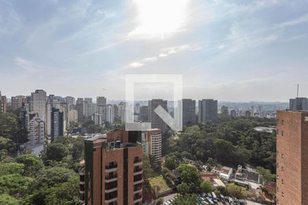 Apartamento à venda com 3 quartos, 254m² em Vila Suzana, São Paulo