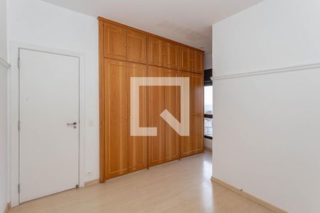 Apartamento à venda com 3 quartos, 254m² em Vila Suzana, São Paulo