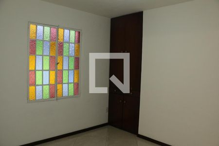 Sala de casa para alugar com 2 quartos, 72m² em Da Luz, Nova Iguaçu