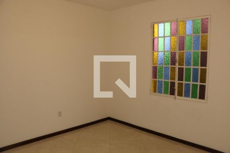 Sala de casa para alugar com 2 quartos, 72m² em Da Luz, Nova Iguaçu