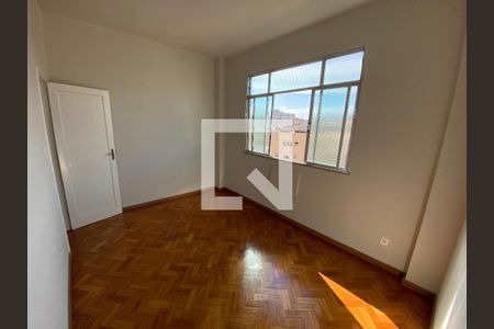 Quarto de apartamento para alugar com 1 quarto, 50m² em Lins de Vasconcelos, Rio de Janeiro