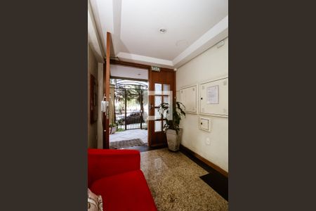 Hall de entrada de apartamento à venda com 3 quartos, 95m² em Santana, Porto Alegre