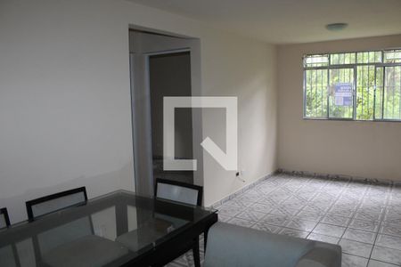 Sala de apartamento para alugar com 2 quartos, 60m² em Caiapia, Cotia