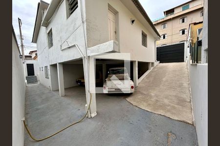 Quintal de casa à venda com 5 quartos, 190m² em Carlos Prates, Belo Horizonte