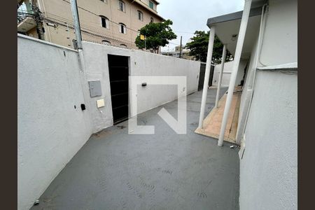 Área Externa de casa à venda com 5 quartos, 190m² em Carlos Prates, Belo Horizonte