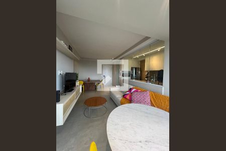 Sala de apartamento para alugar com 2 quartos, 82m² em Vila da Serra, Belo Horizonte