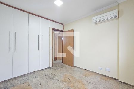 quarto 1 de apartamento para alugar com 2 quartos, 90m² em Centro, Guarujá