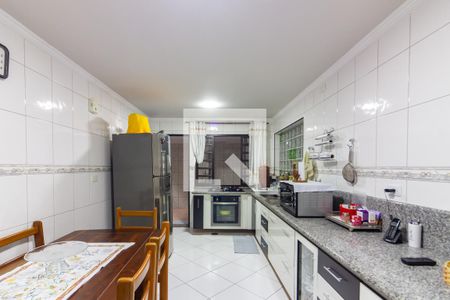 Cozinha de casa à venda com 5 quartos, 247m² em Vila Yolanda, Osasco