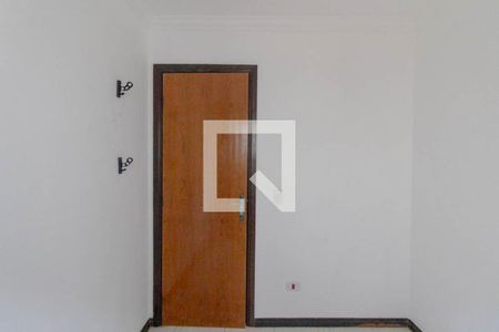 Quarto 1 de apartamento para alugar com 2 quartos, 55m² em Alto Boqueirão, Curitiba