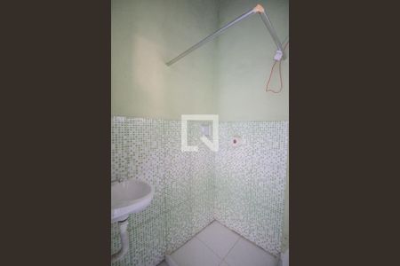 Banheiro de casa para alugar com 1 quarto, 40m² em Trindade, São Gonçalo