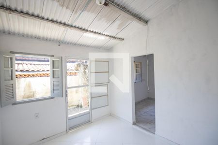 Sala de casa para alugar com 1 quarto, 40m² em Trindade, São Gonçalo