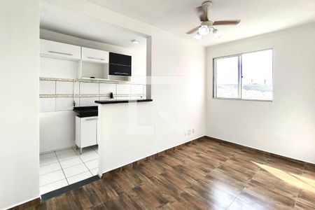 Sala de casa de condomínio para alugar com 2 quartos, 52m² em Recanto Quarto Centenario, Jundiaí