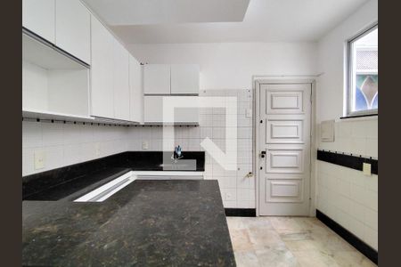 Cozinha de apartamento à venda com 3 quartos, 180m² em Sion, Belo Horizonte