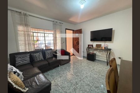 Sala de casa para alugar com 3 quartos, 300m² em Jardim das Vertentes, São Paulo