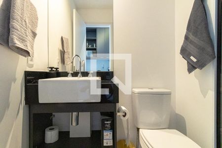 Banheiro de kitnet/studio para alugar com 1 quarto, 33m² em Vila Olímpia, São Paulo