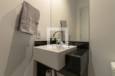 Banheiro de kitnet/studio para alugar com 1 quarto, 33m² em Vila Olímpia, São Paulo