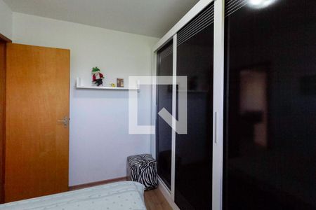 Quarto 1 de apartamento à venda com 2 quartos, 45m² em São João Batista, Belo Horizonte