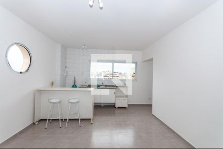 Cozinha de kitnet/studio para alugar com 1 quarto, 45m² em Barra Funda, São Paulo