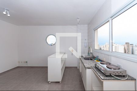 Cozinha de kitnet/studio para alugar com 1 quarto, 45m² em Barra Funda, São Paulo