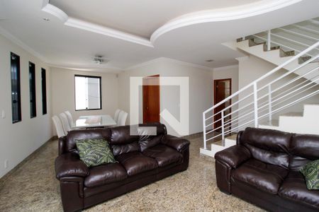 Sala de casa para alugar com 3 quartos, 238m² em Canaa, Belo Horizonte