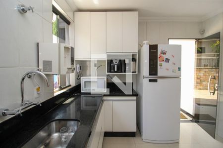 Cozinha de casa para alugar com 3 quartos, 238m² em Canaa, Belo Horizonte