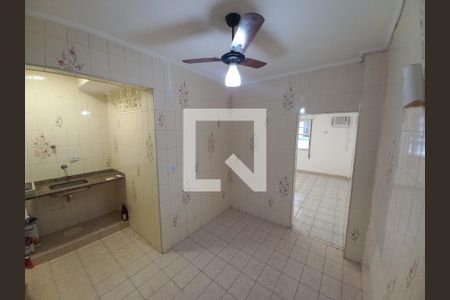 Cozinha de apartamento para alugar com 1 quarto, 36m² em Centro, São Vicente