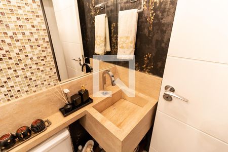 Lavabo de apartamento à venda com 3 quartos, 137m² em Vila Gumercindo, São Paulo