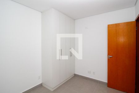 Quarto 1 de apartamento para alugar com 2 quartos, 60m² em Sagrada Família, Belo Horizonte